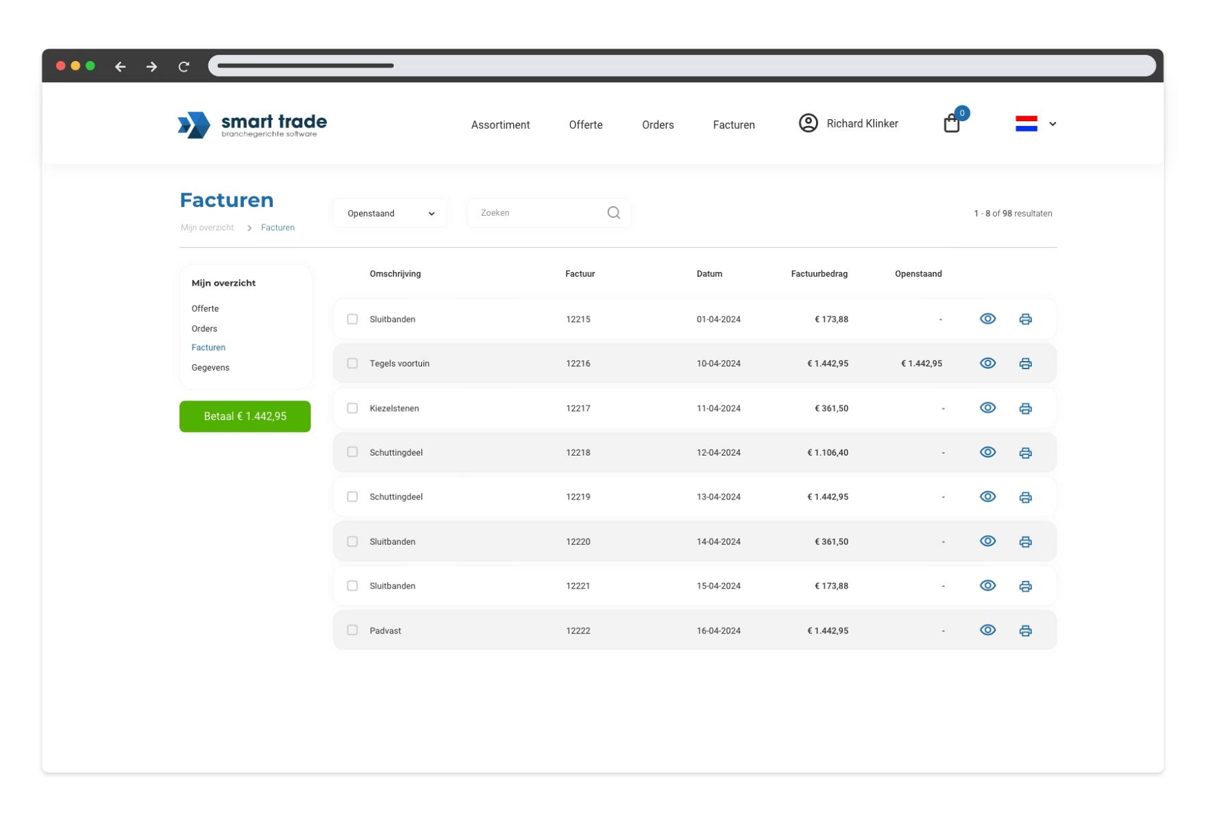 Facturenoverzicht in het Smart Trade klantportaal met een lijst van facturen, bijbehorende bedragen, status en knop om openstaande posten direct te betalen.
